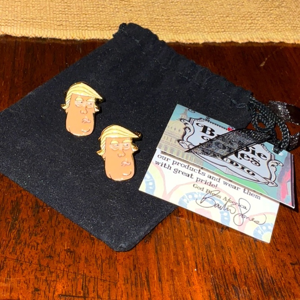 Trump cufflinks. NEW!